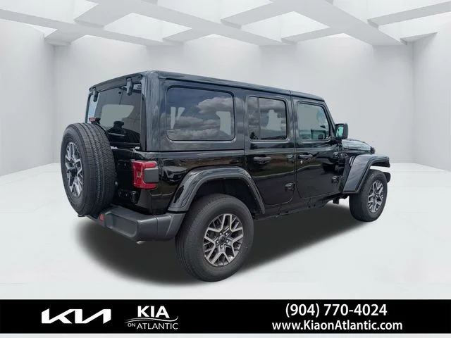 2025 Jeep Wrangler 4-Door Sahara - Photo 3