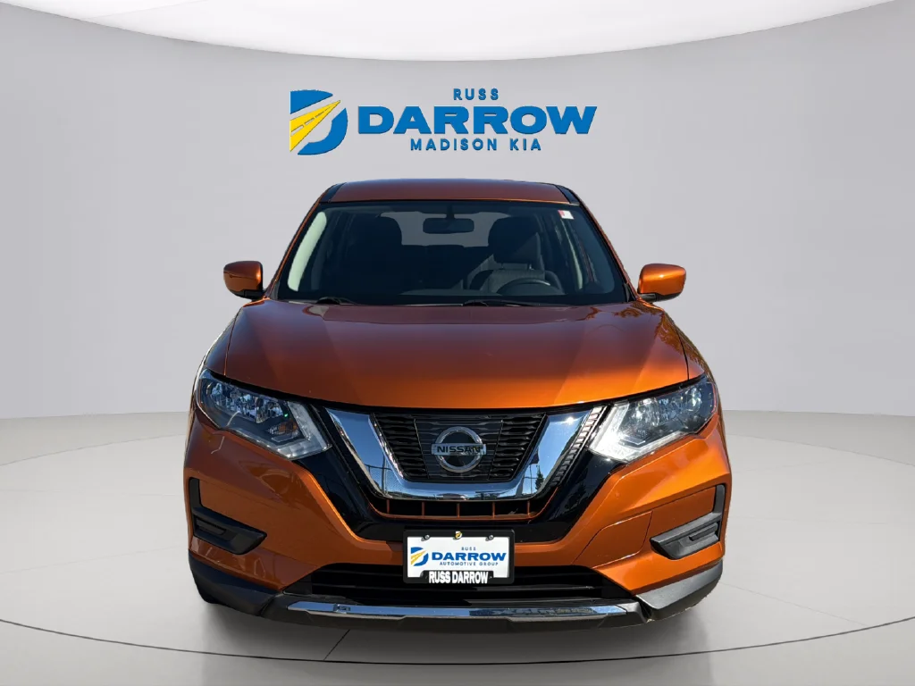 Used 2017 Monarch Orange Nissan S image 8