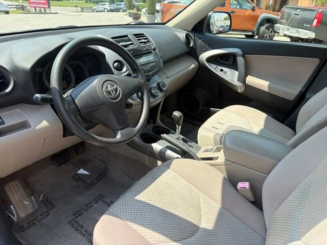 Used 2008 Black Toyota Base image 9