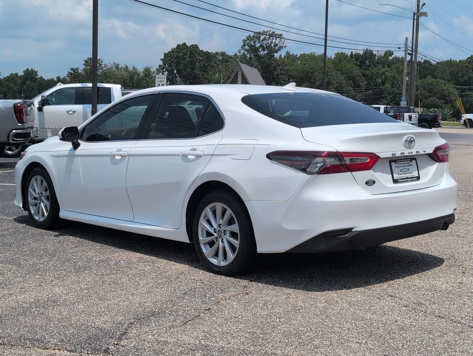 Used 2021 White Toyota LE image 3