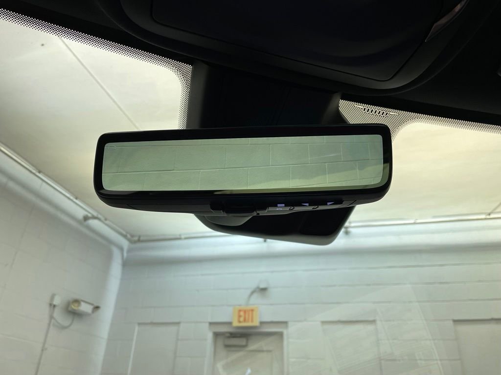 New 2026 Bright White Clear-Coat Exterior Paint Jeep  image 14