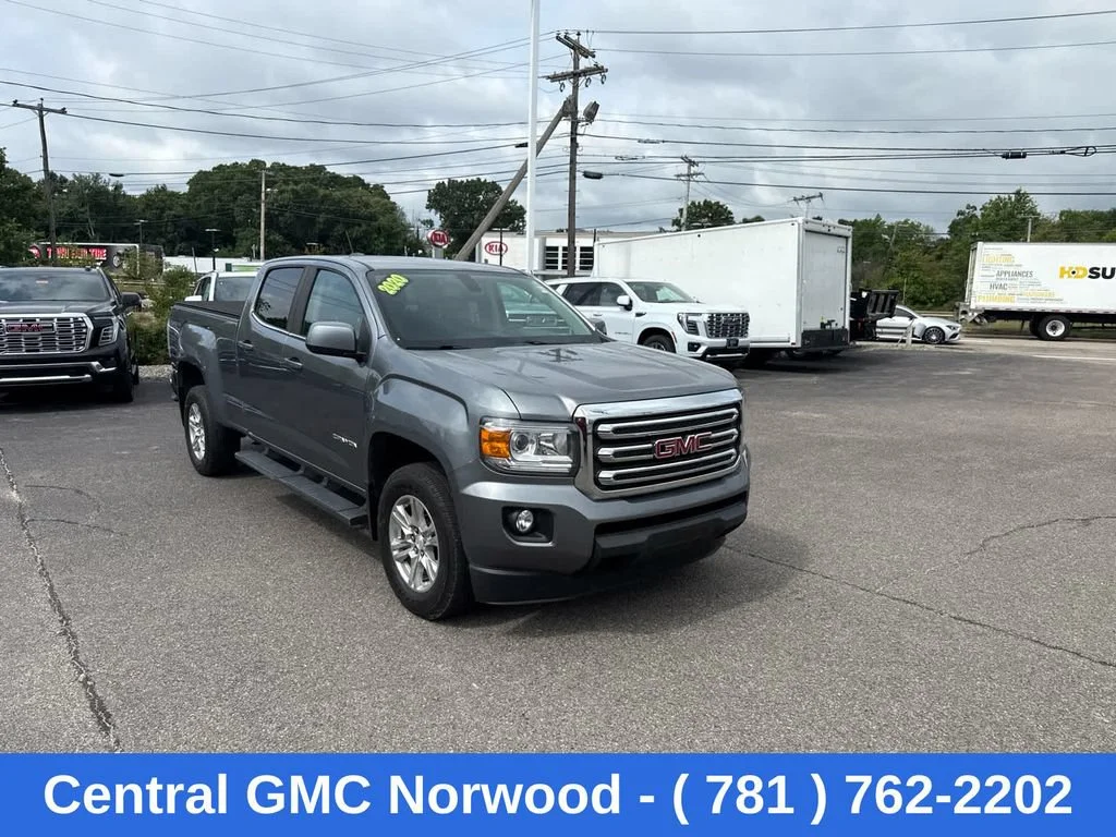 Used 2020 Gray GMC 4WD SLE image 7