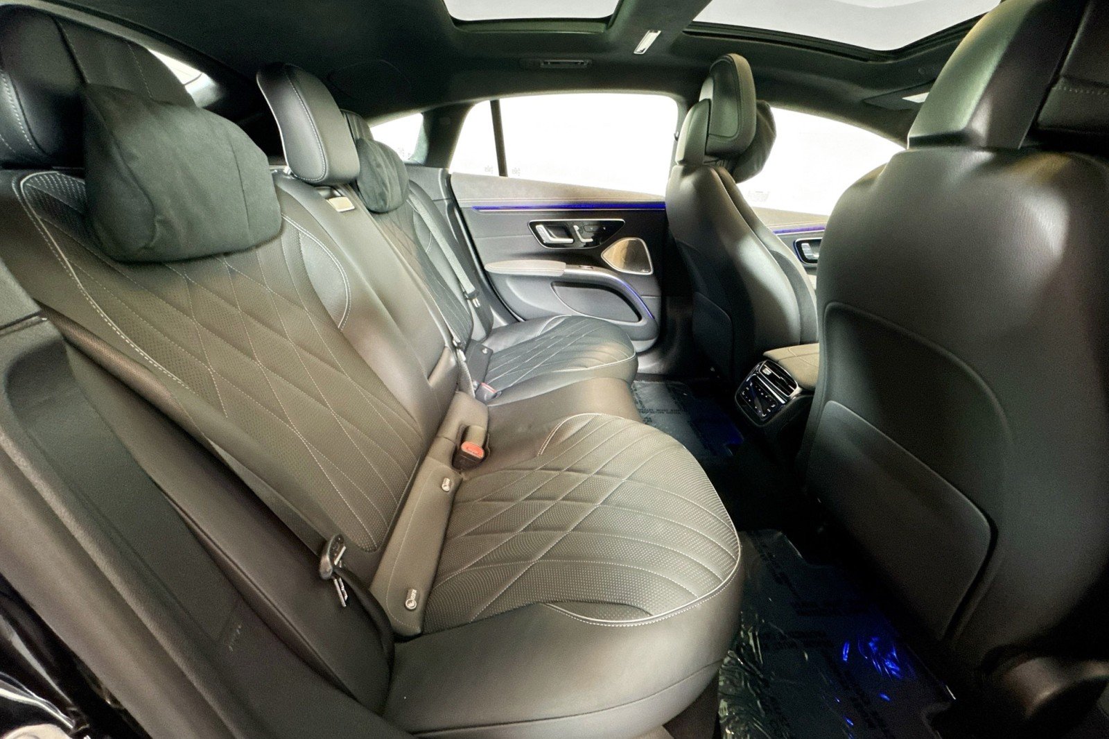 Certified Used 2023 Obsidian Black Metallic Mercedes-Benz EQS 580 4MATIC® Sedan image 26