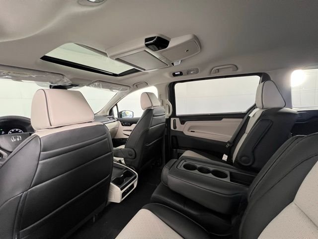 2026 Honda Odyssey Elite - Photo 12