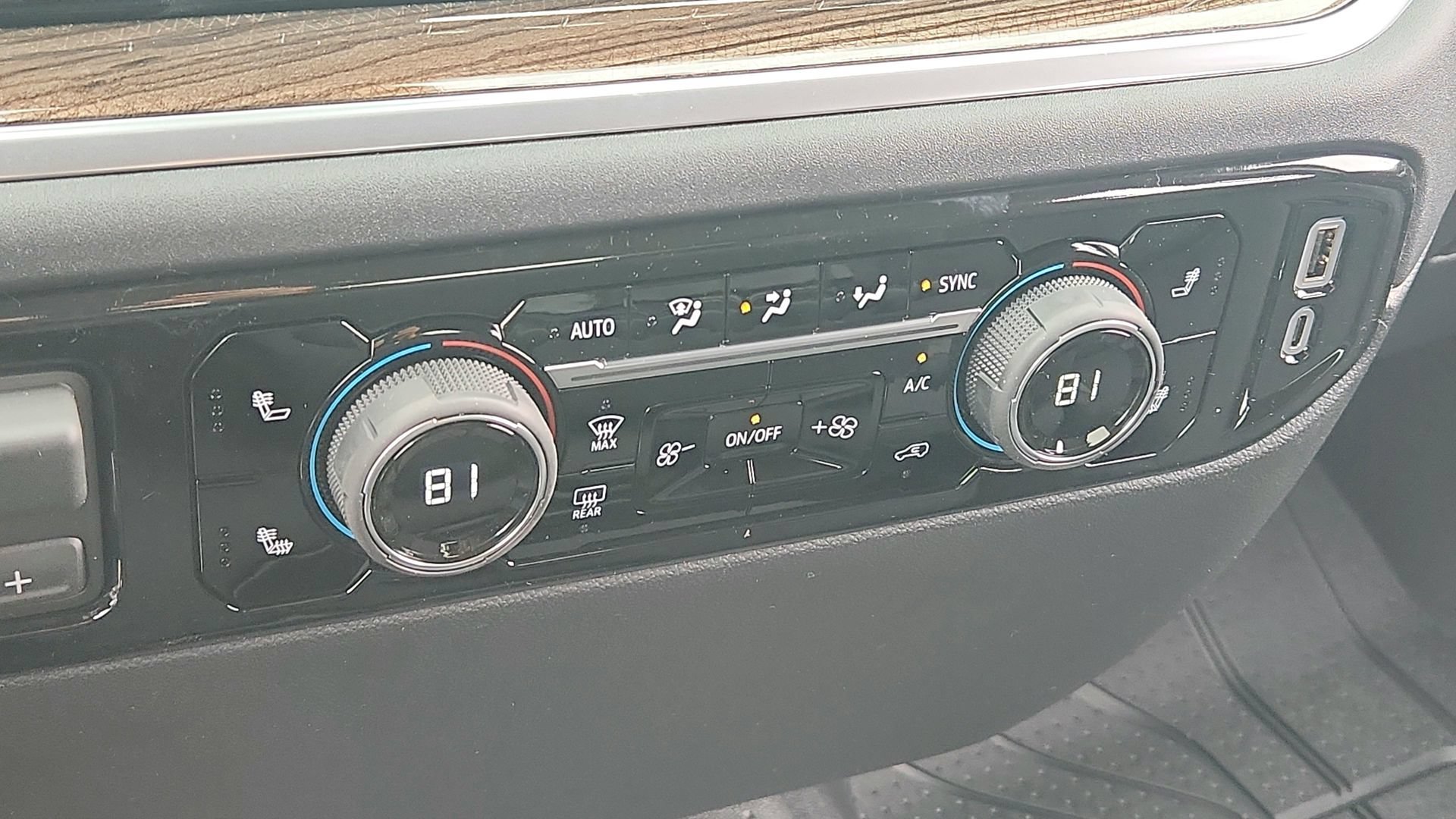 2026 Chevrolet Silverado 1500 RST - Photo 20