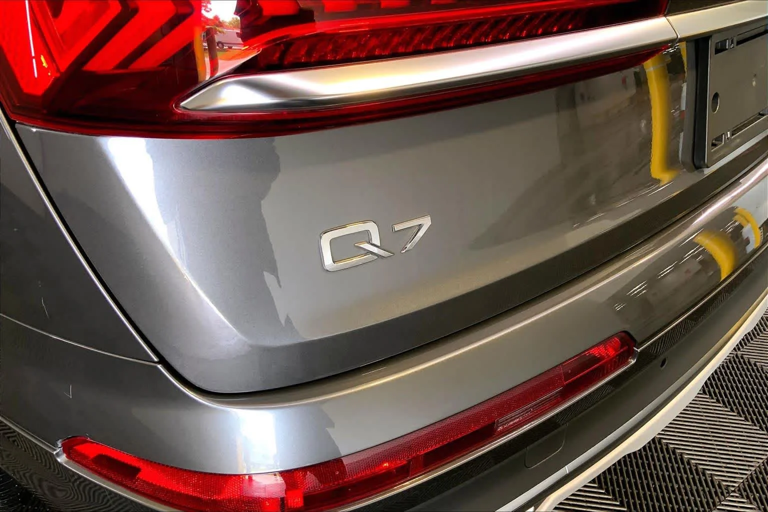 Certified Used 2023 Samurai Gray Metallic Audi Premium image 10