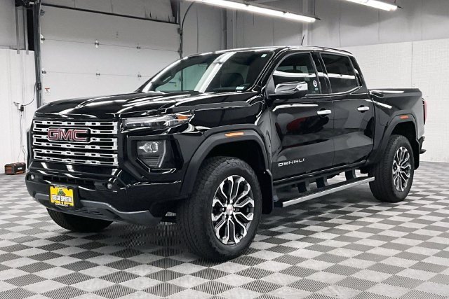 Used 2023 Onyx Black GMC Denali image 11
