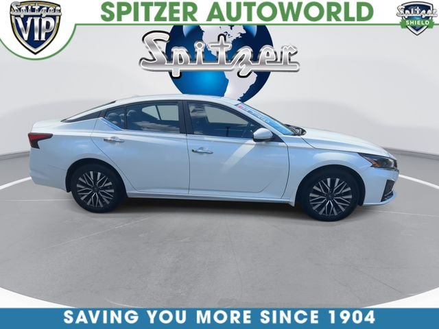 Used 2023 White Nissan 2.5 SV image 10