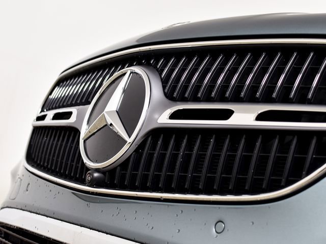 New 2026 Verde Silver Metallic Mercedes-Benz GLC 300 image 49