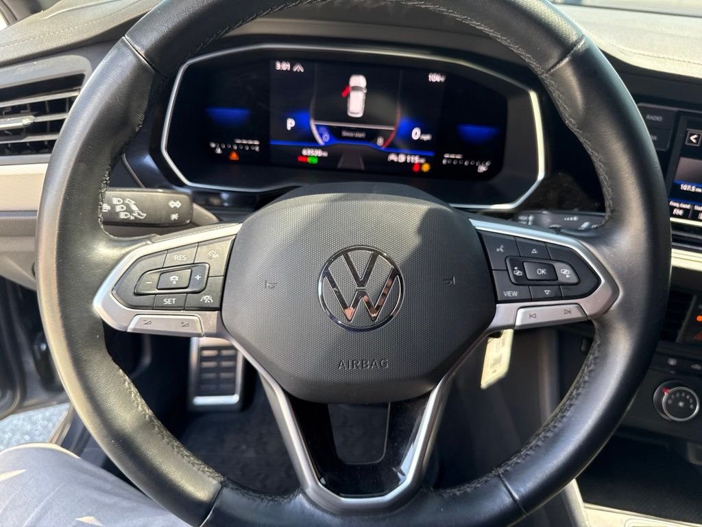 Used 2023 Gray Volkswagen 1.5T Sport image 12