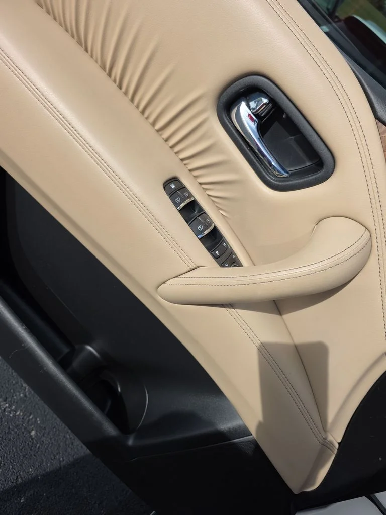 Used 2023 White Nissan SL image 11