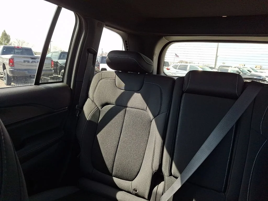 New 2026 Baltic Gray Metallic Clearcoat Jeep Laredo X image 13