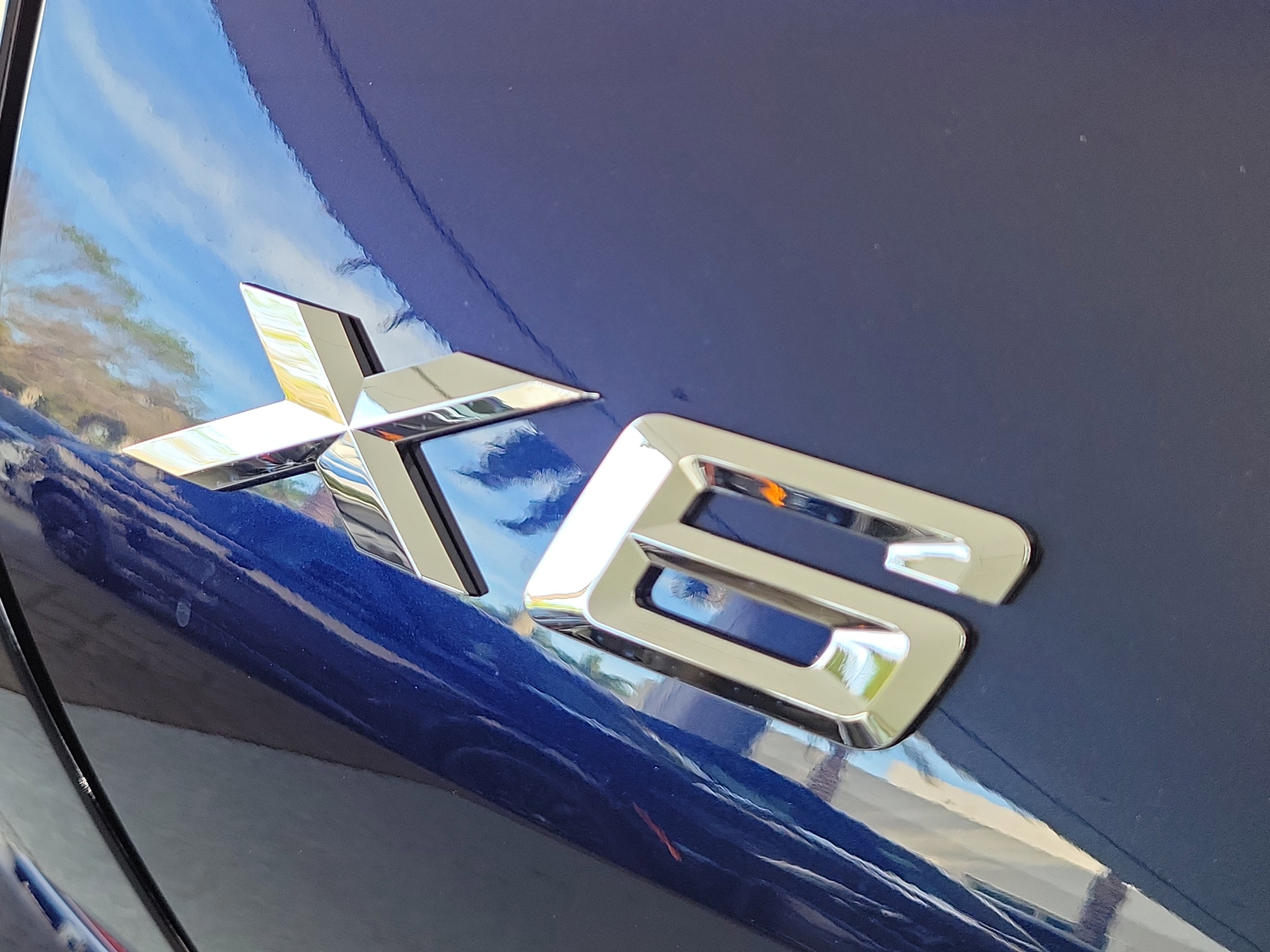 New 2027 Tanzanite Blue II Metallic BMW xDrive40i image 6