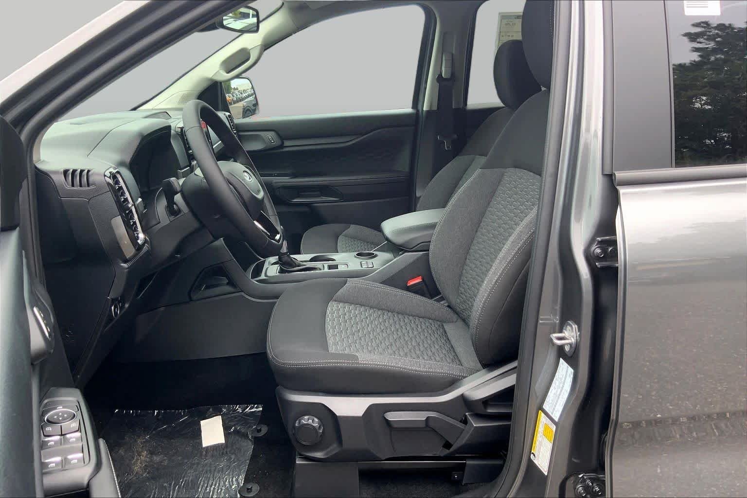 New 2026 Carbonized Gray Metallic Ford XLT image 9