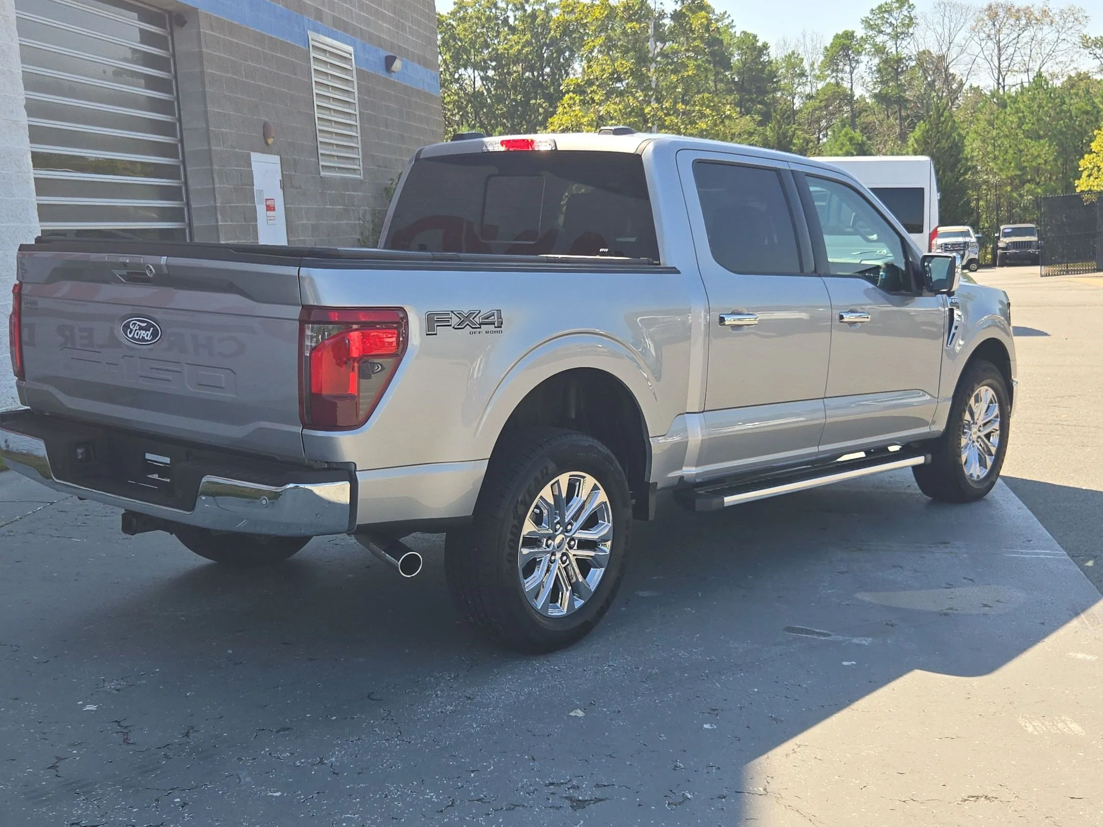 Used 2024 Iconic Silver Metallic Ford XLT image 7