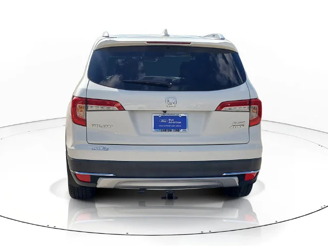 Certified Used 2019 White Honda Elite image 6