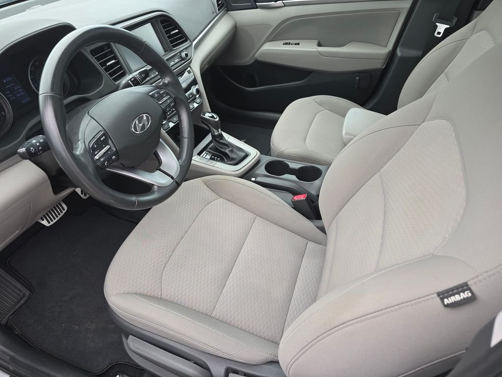 Used 2020 Silver Hyundai Value Edition image 19