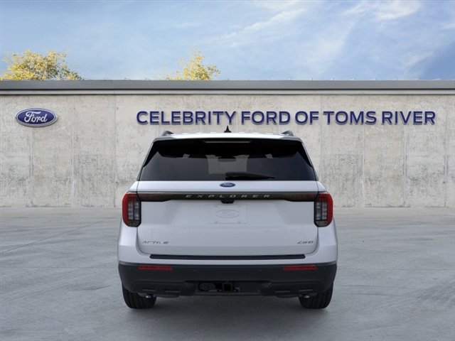 Used 2026 Space Silver Ford Active image 5