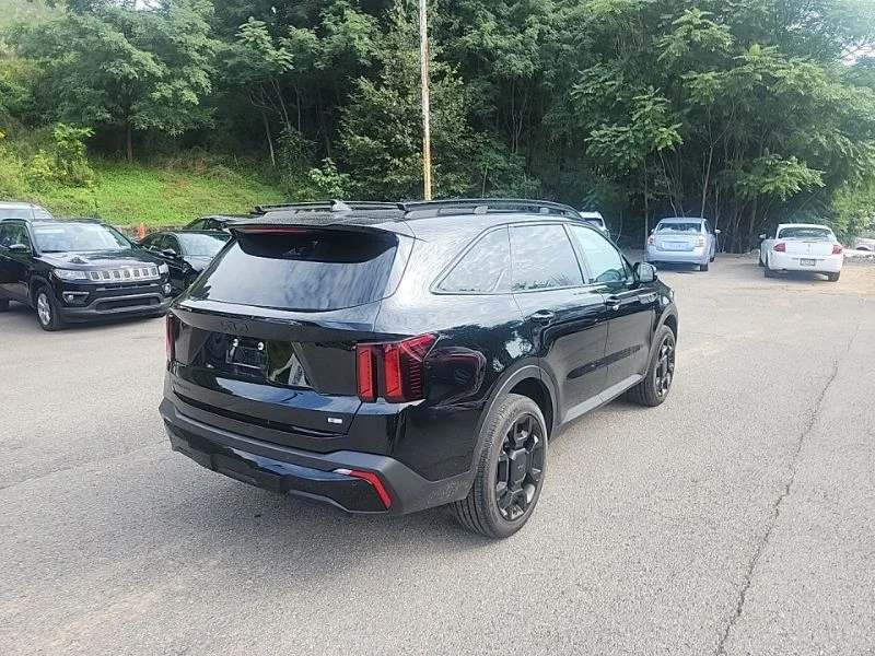 Used 2026 Black Kia X-Line EX image 12