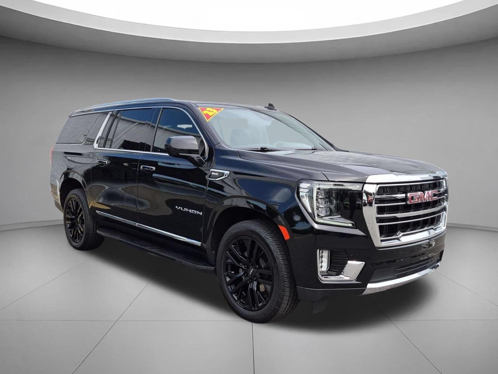 Used 2023 Onyx Black GMC SLT image 7