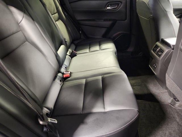 Used 2025  Nissan SL image 25