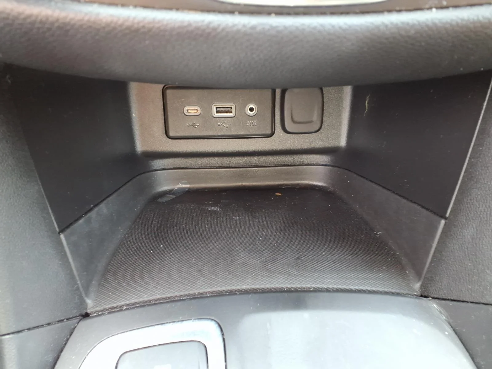Used 2019 Cajun Red Tintcoat Chevrolet LT image 12