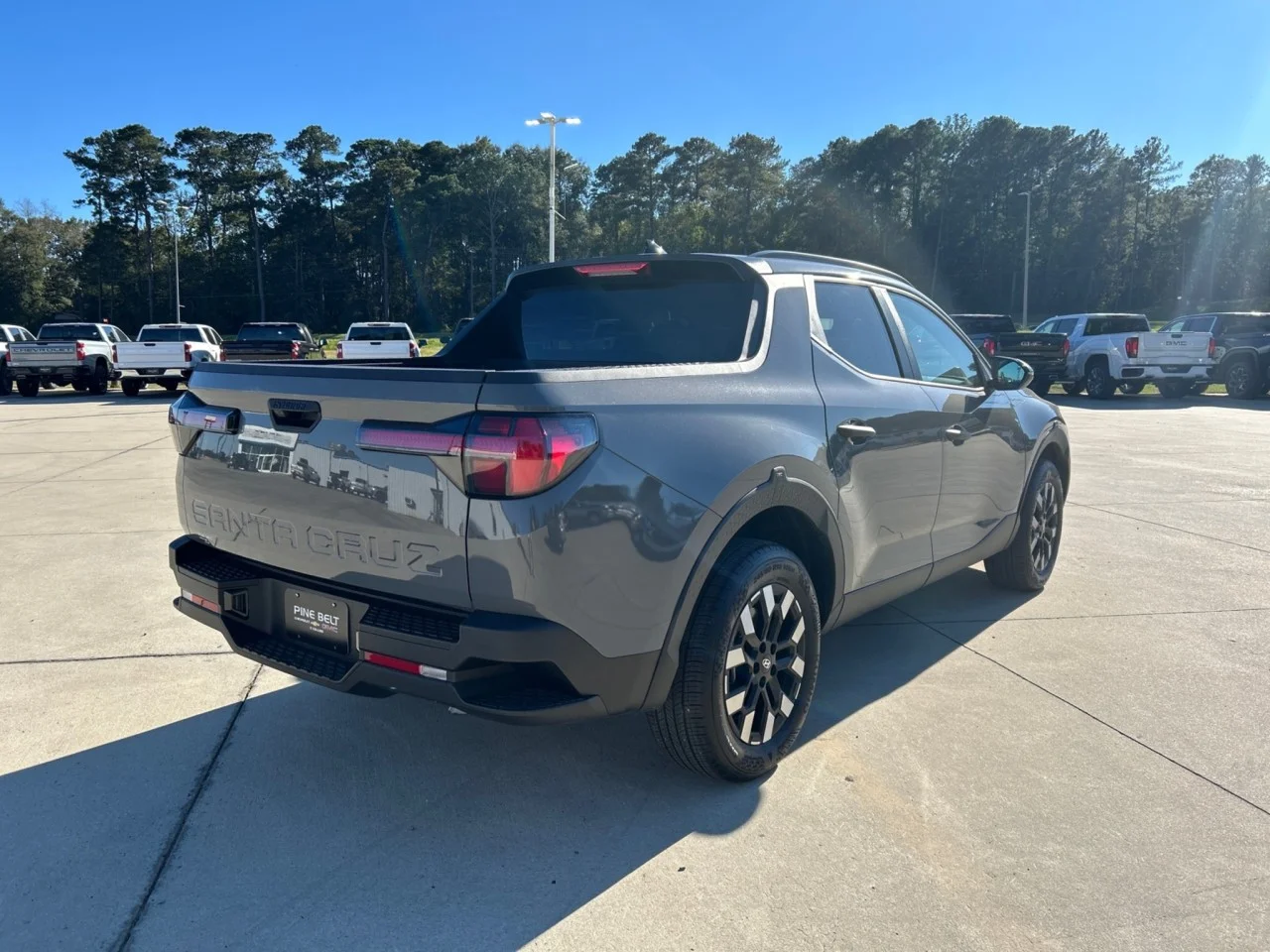 Used 2026  Hyundai SEL image 3
