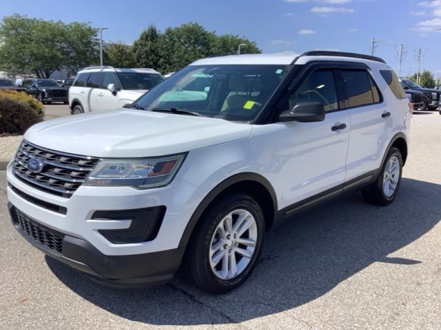 Used 2016 Oxford White Ford Base image 1