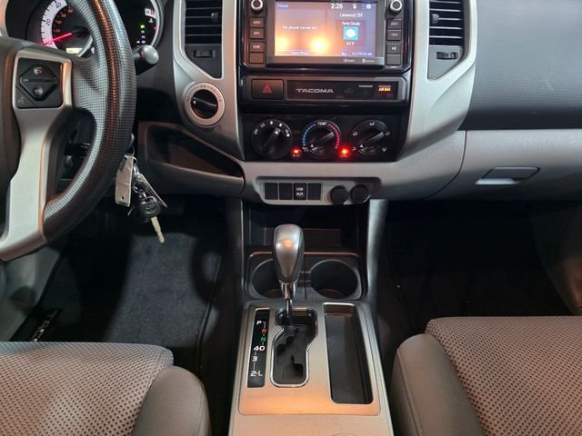Used 2015 Silver Toyota Base image 20