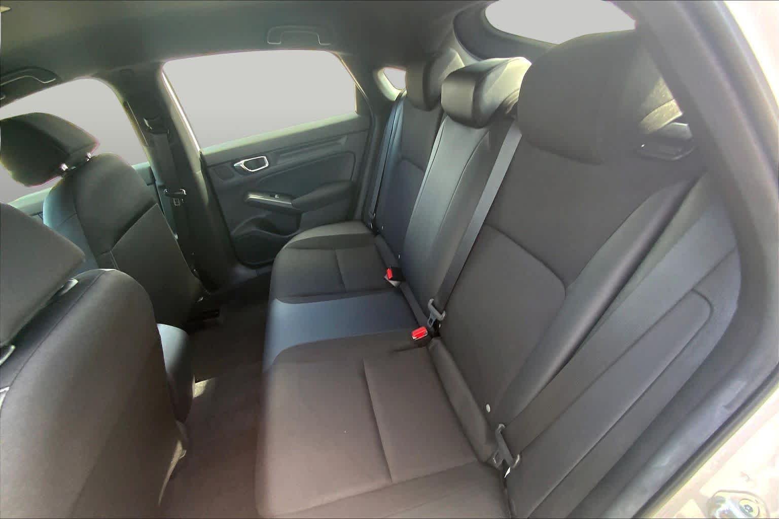2026 Honda Civic Hatchback Sport - Photo 20