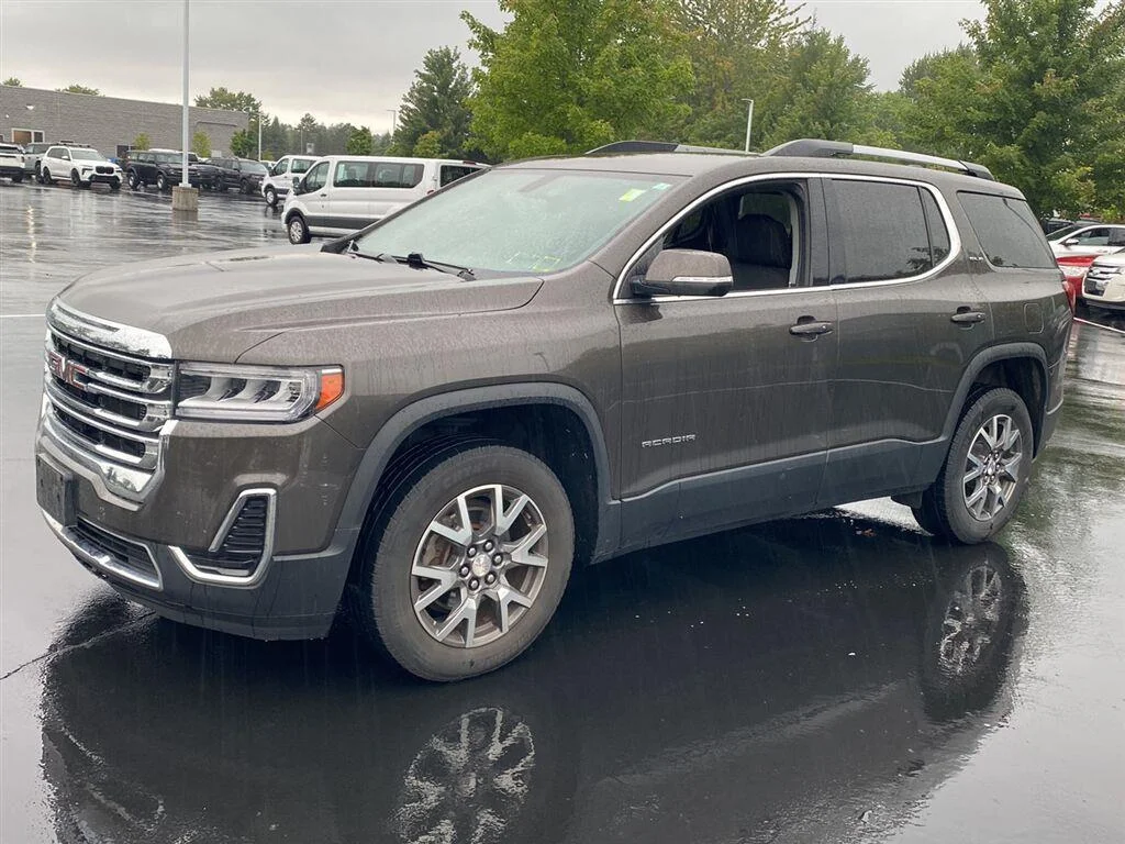 Used 2020 Smokey Quartz Metallic GMC SLE image 6