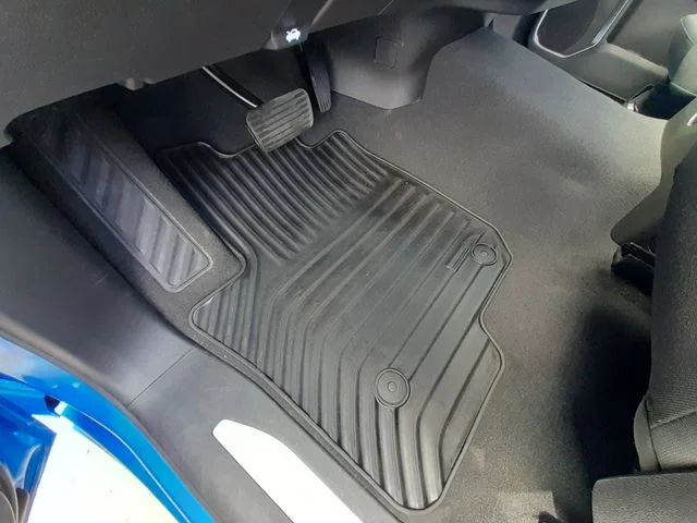 Used 2026 Blue Chevrolet RST image 35