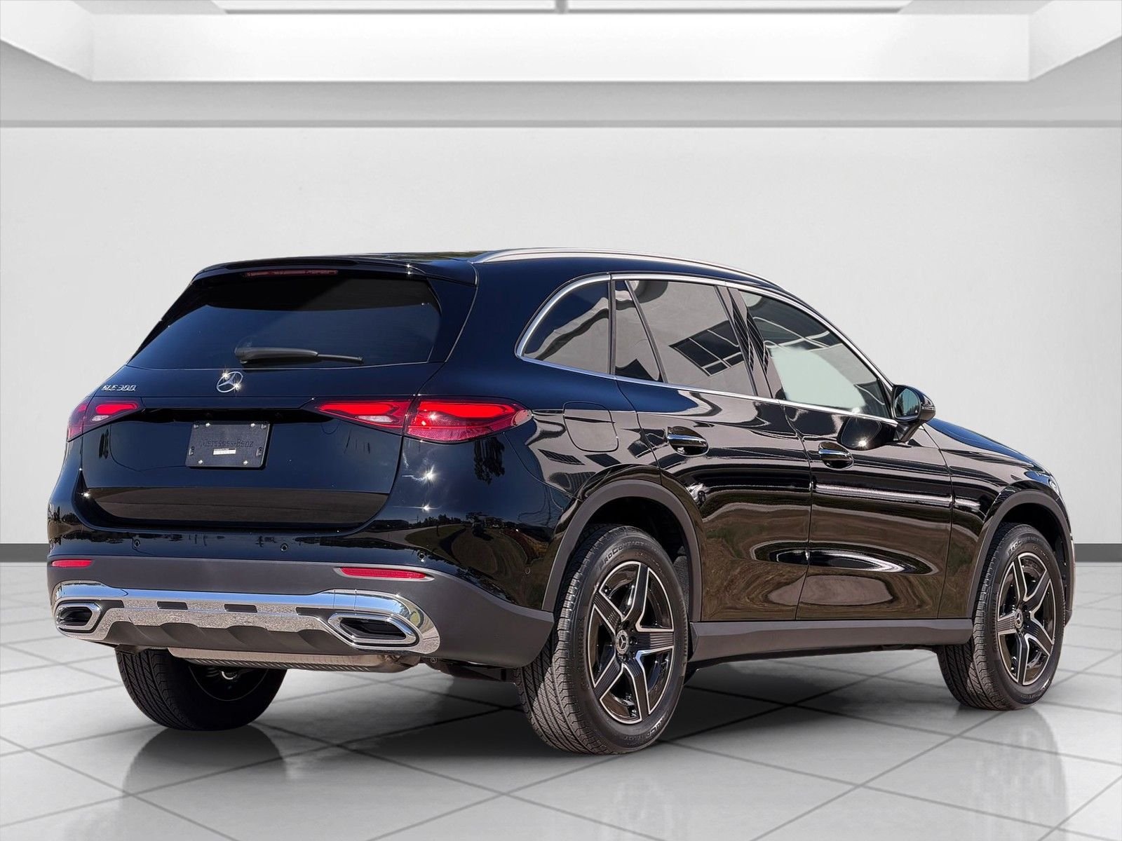 New 2026 Black Mercedes-Benz GLC 300 image 3