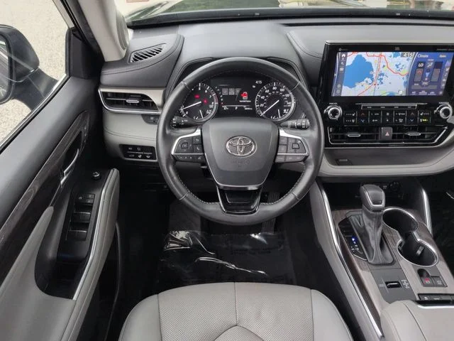 Used 2021 Black Toyota Limited image 16