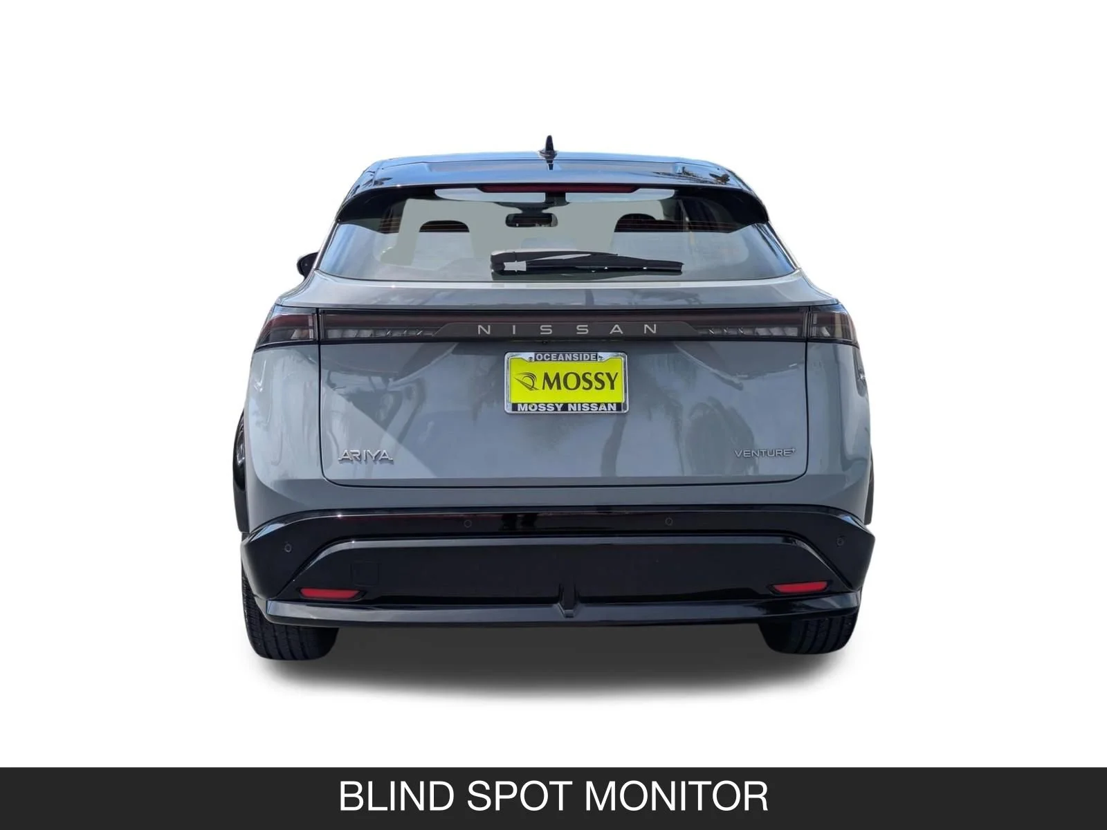 Used 2023 Boulder Gray Pearl/Black Diamond Pearl Nissan VENTURE+ image 9
