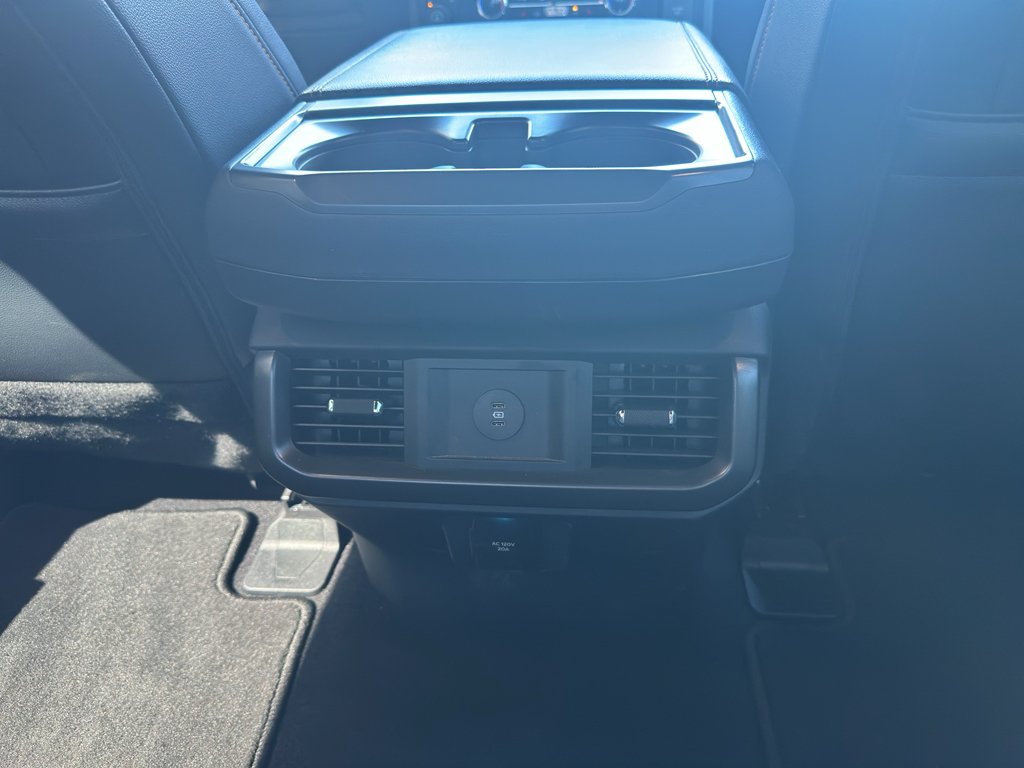 Used 2025  Ford Tremor image 37