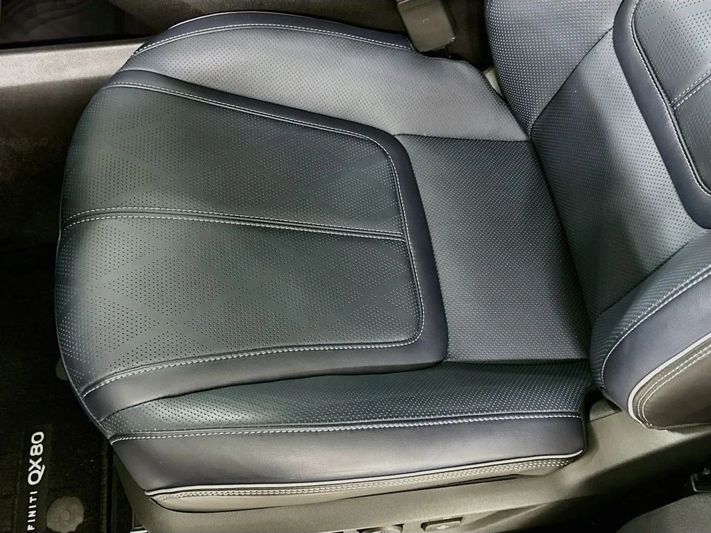 Certified Used 2026 White INFINITI SPORT image 21