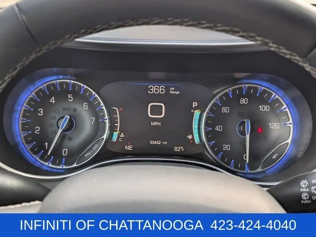 Used 2025 Black Chrysler Limited image 12