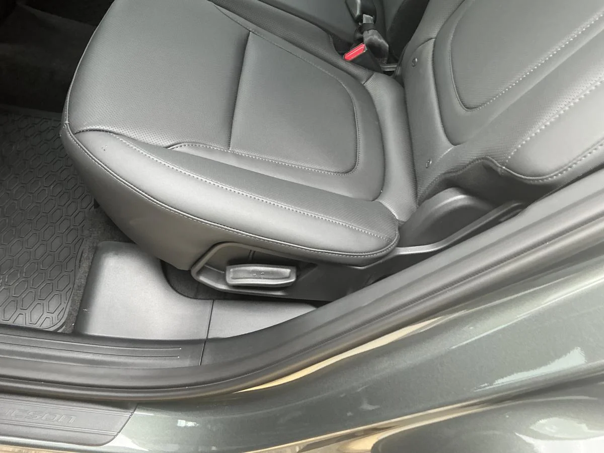 New 2026 Grey Hyundai Preferred image 35