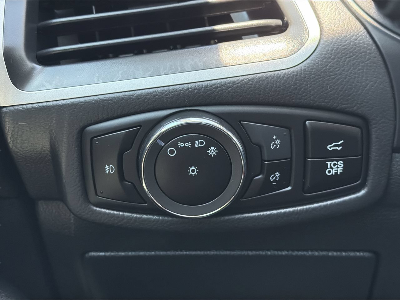 Used 2023 Black Metallic Ford SEL image 25