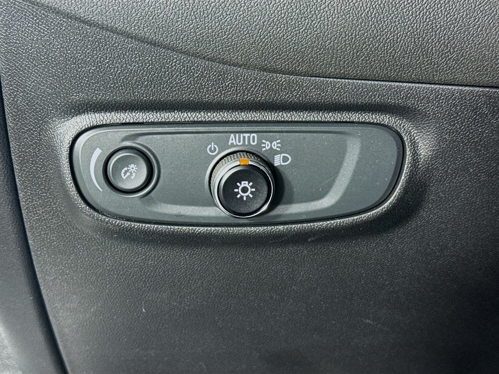Used 2023 Summit White Chevrolet LT image 11