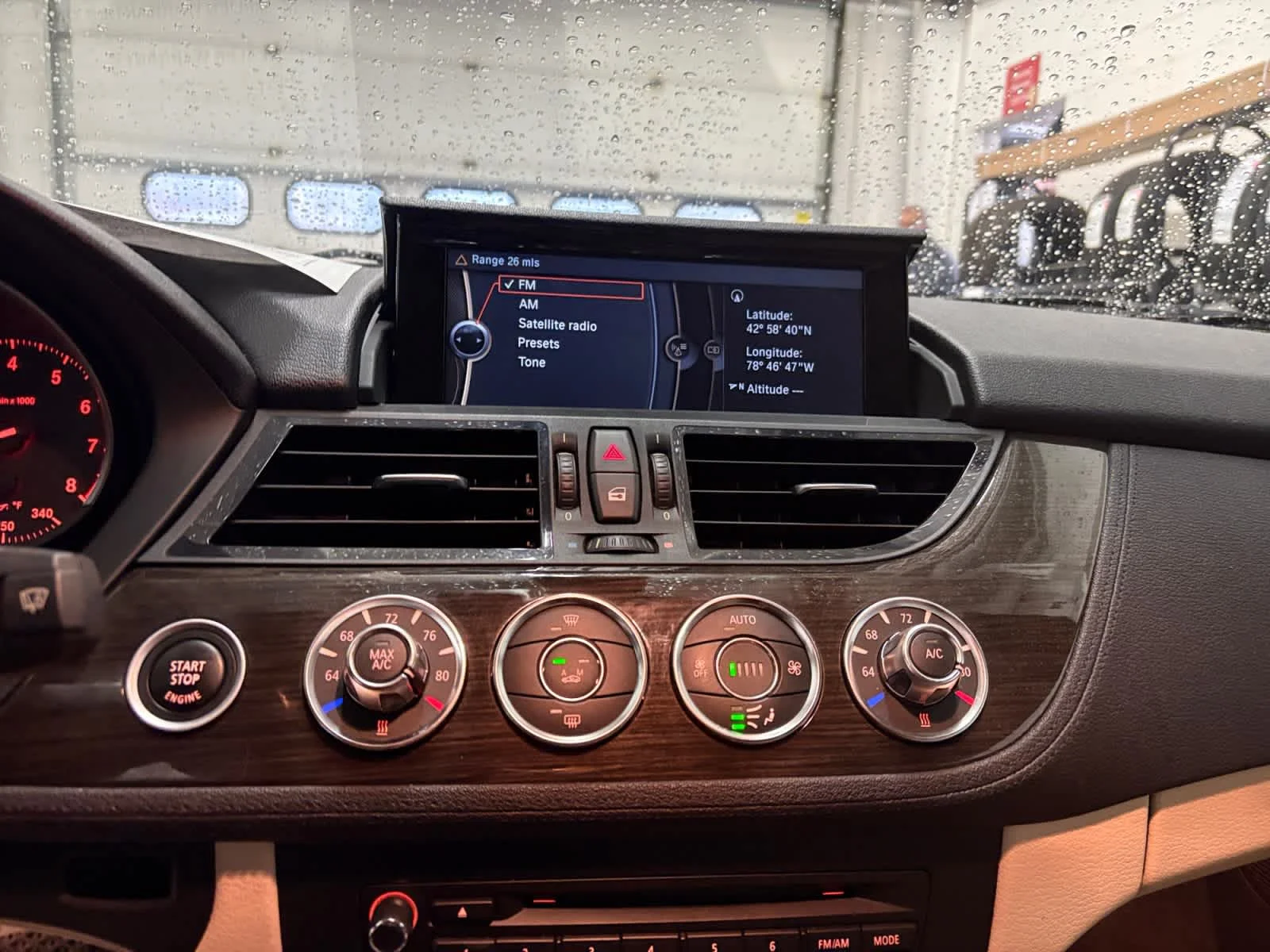 Used 2015 Deep Sea Blue Metallic BMW sDrive28i image 23