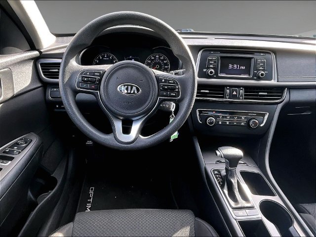 Used 2016 Sangria Red Kia LX image 5