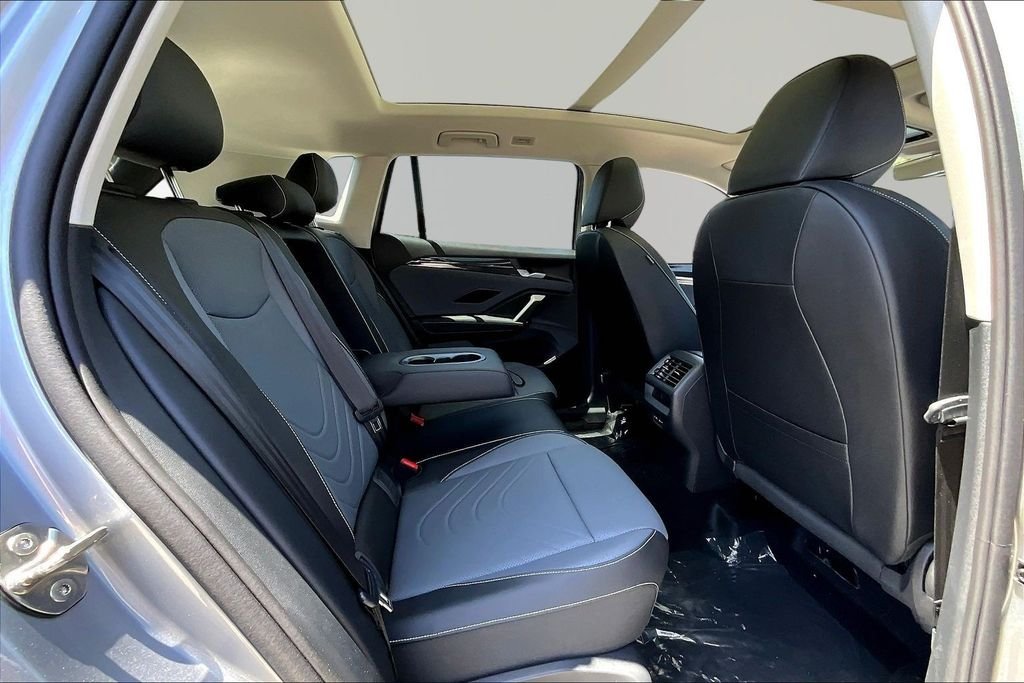 New 2026 Silver Volkswagen 2.0T SE image 26