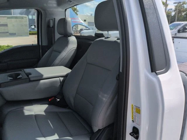New 2026 Oxford White Ford F-250® XL image 15
