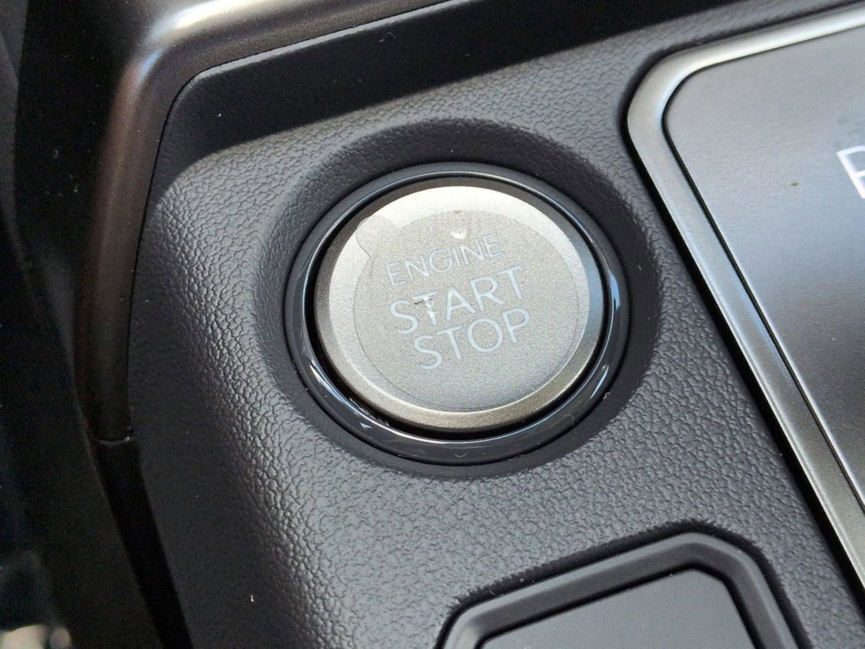New 2027 Ivory Silver Kia S image 30