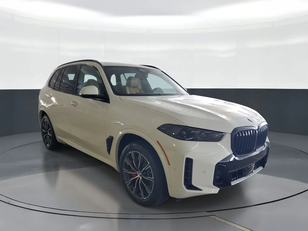 New 2026 White BMW sDrive40i image 2