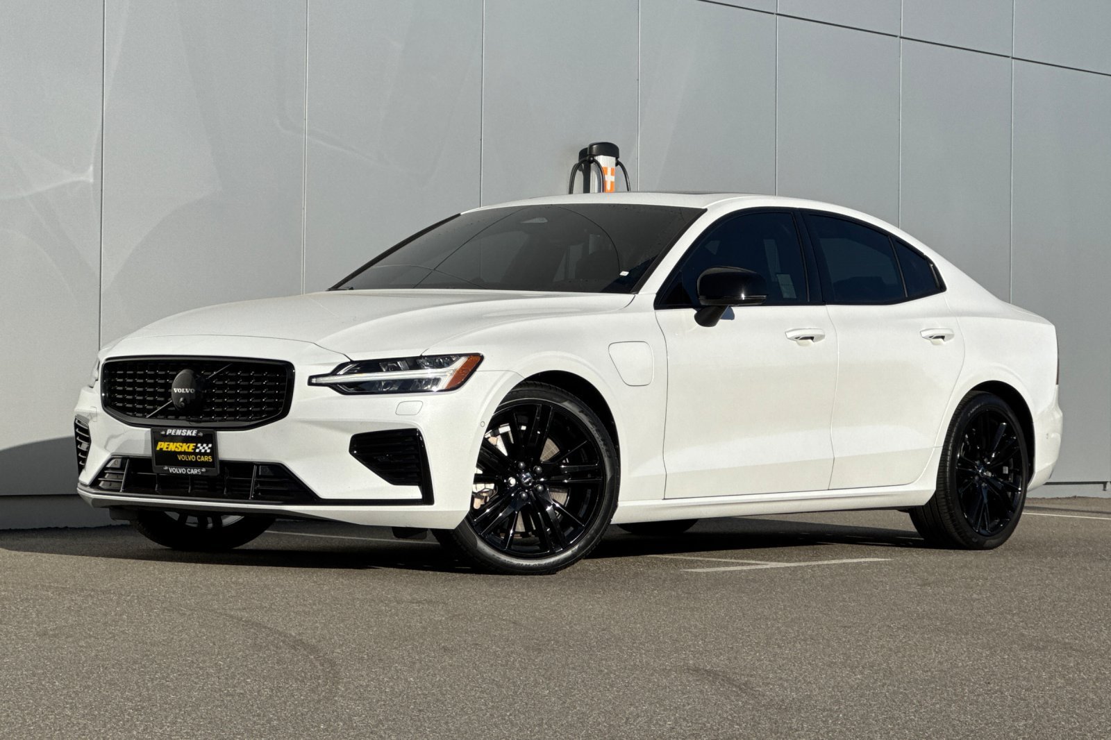 2025 Volvo S60