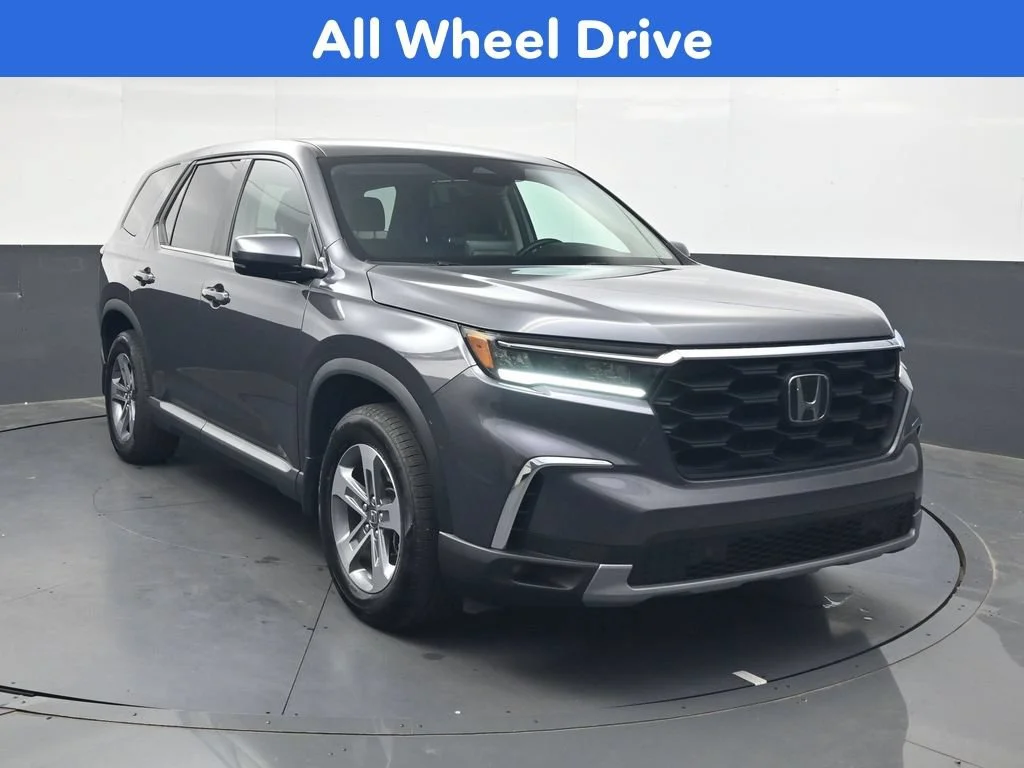 Certified Used 2025 Modern Steel Metallic Honda EX-L image 56