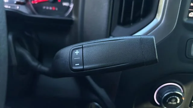 Used 2022 Summit White Chevrolet Custom image 30